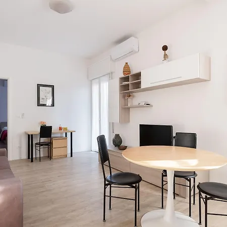 Guesthost - L'appartamento Del Portico Mazzini Апартаменты